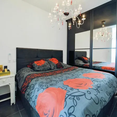 Three-bedroom Holiday In Lucciana Nyaraló Lucciana