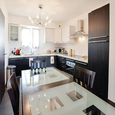 Three-bedroom Holiday In Lucciana Nyaraló